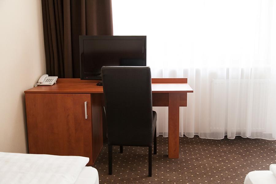 Papaver Hotel Ślesin Extérieur photo